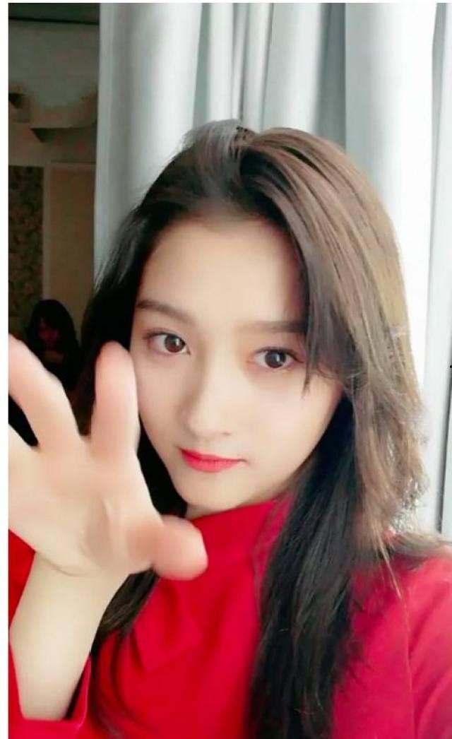 “国产水印自拍视频