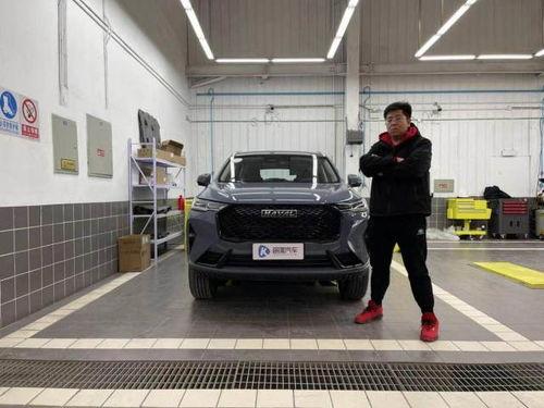 国产车四驱爬坡测试视频,挑战极限爬坡，性能实力见证！