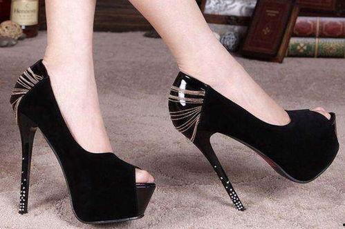 国产高跟鞋鞋交视频护士,优雅与职业的完美融合